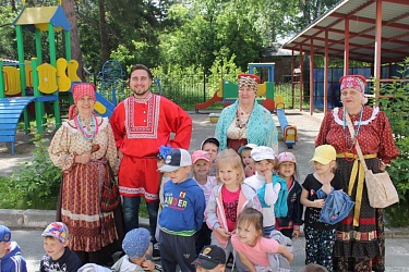 Обрядово-игровая программа "На Ивана, на Купалу"